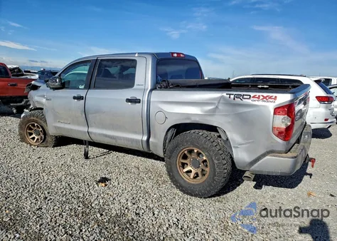 2015 Toyota Tundra Crewmax Limited из США, поврежденный, VIN 5TFHW5F14FX421556